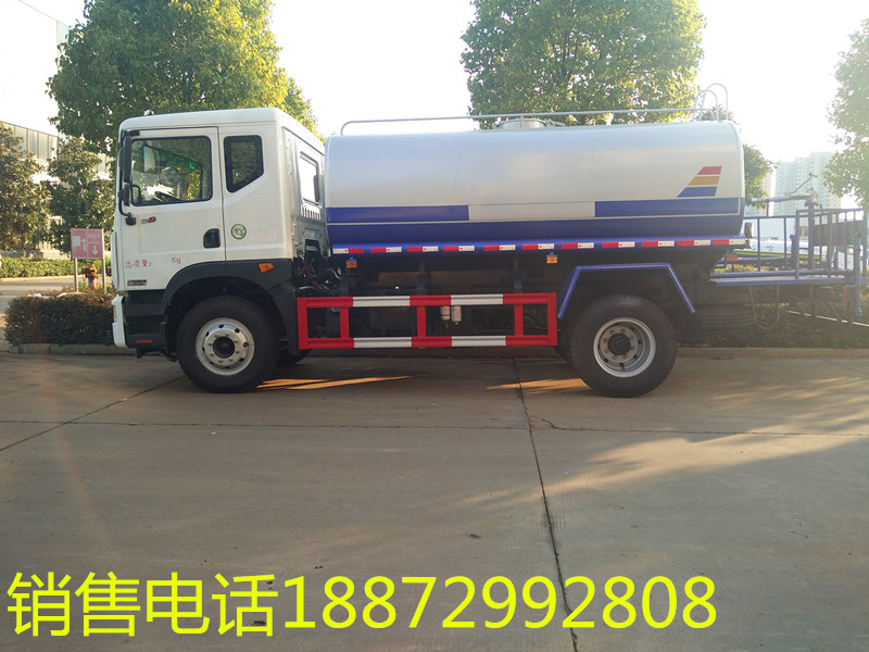 東風(fēng)15噸灑水車(chē)圖片 東風(fēng)15噸灑水車(chē)圖片