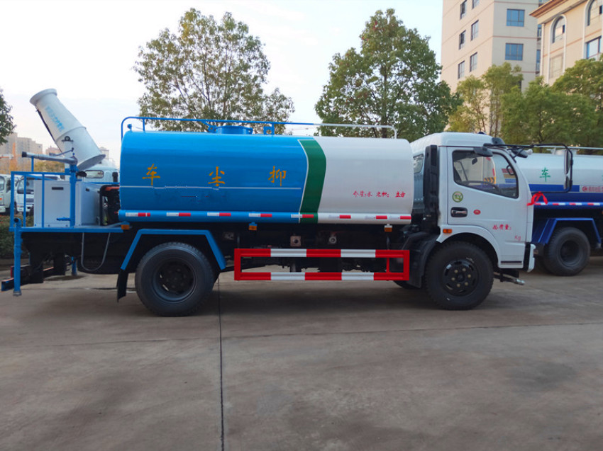 �|�L���𿨇���8����ˮ܇������60���F��40ǧ�ߏͰl(f��)�әC�S�҈�r