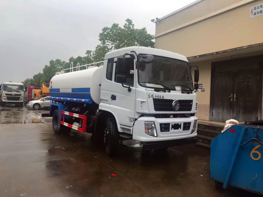 供應東風多利卡12噸灑水車-哪里買價格多少現車出售價格優惠 供應東風多利卡12噸灑水車-哪里買價格多少現車出售價格優惠