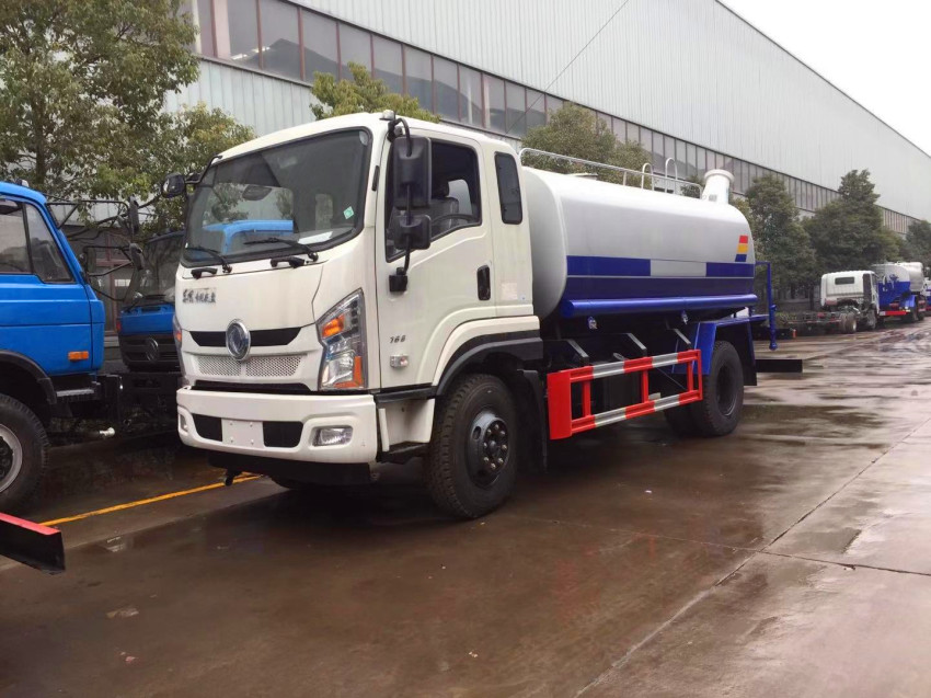 ���О�ˮ܇(ch��)-��ˮ܇(ch��)��ʲôҪ�ڳ��е�·�Ϟ�ˮ-�������F(tu��n)