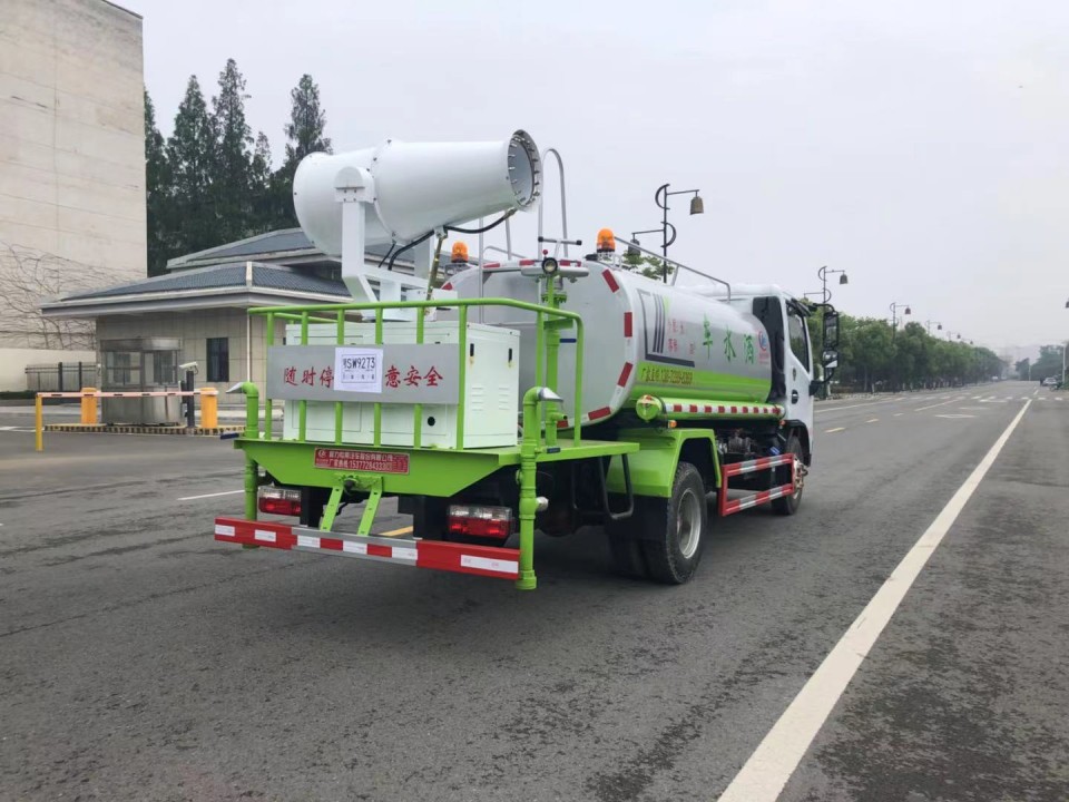 灑水車灑一次水多少錢-灑水車生產廠家-湖北程力 灑水車灑一次水多少錢-灑水車生產廠家-湖北程力