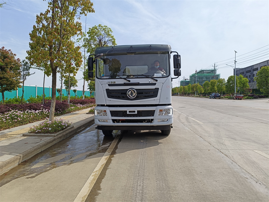 �h����ˮ܇�����Xһ�v�������˽�r���c����֮�g���Pϵ