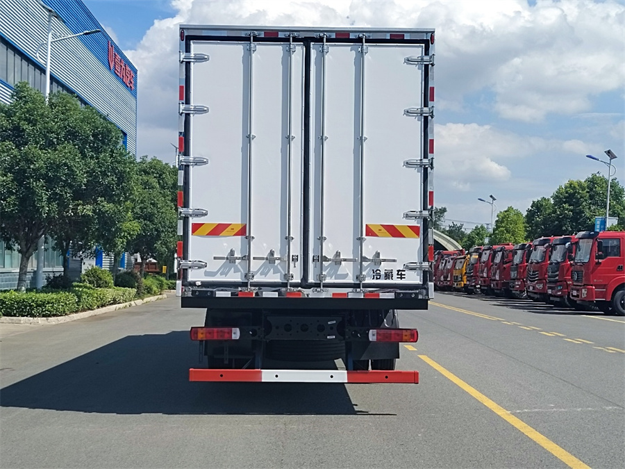 ���Y-�W��С���S���܇��9.6�ף����܇