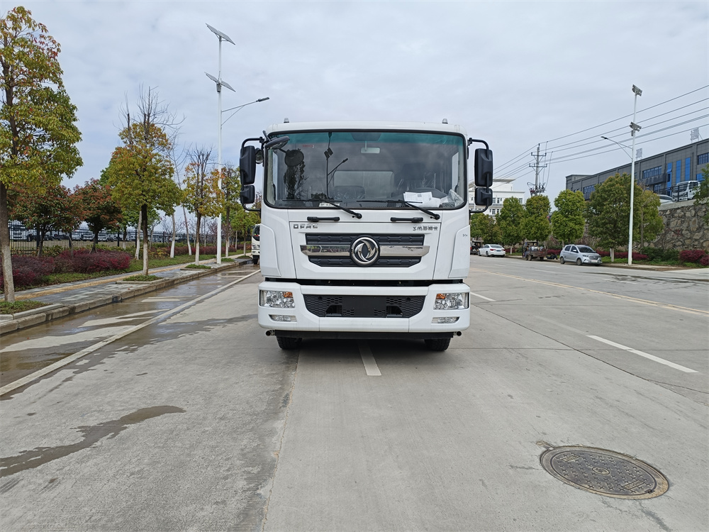 北京灑水車銷售-北京灑水車廠家報(bào)價(jià)-湖北盈通